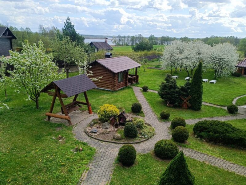 Усадьба «Respect-House» на озере Мядель