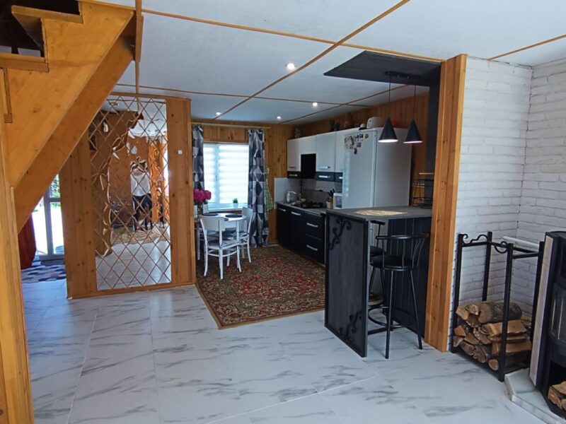 Дом на берегу озера