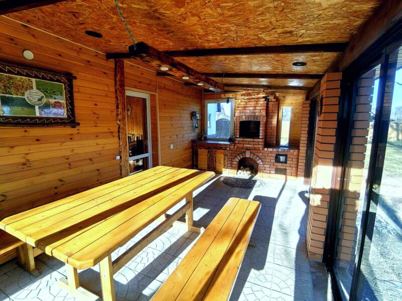 Дом на берегу озера