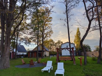 Дом на берегу озера