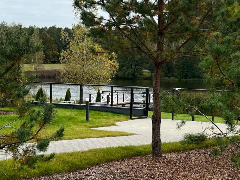 LAKE VIEW VILLA