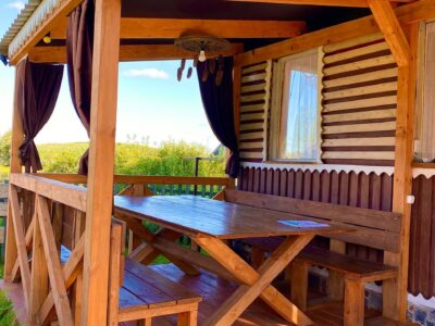 Домик около озера Струсто