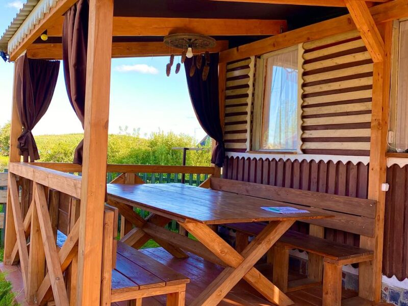 Домик около озера Струсто