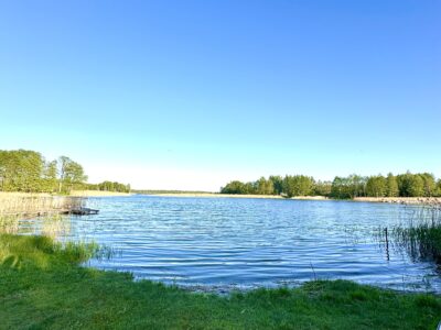 Домик около озера Струсто