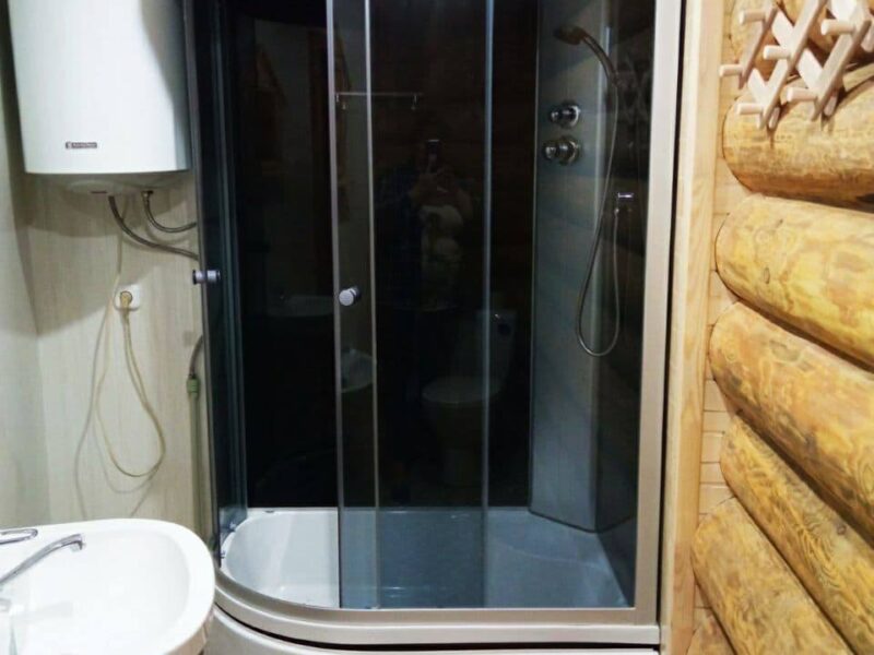 Агроусадьба на берегу озера для большой компании