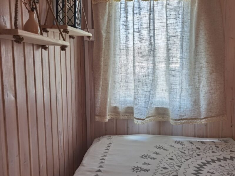 Домик на берегу реки Нарочанка