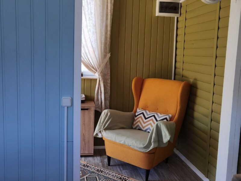 Домик на берегу реки Нарочанка