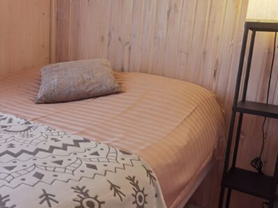 Домик на берегу реки Нарочанка